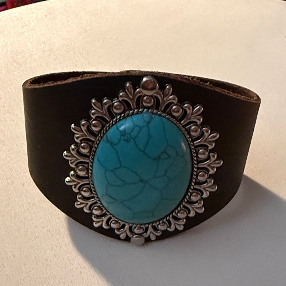 Paparazzi Bracelet ~ Born Out West - Turquoise Cuff Brown Leather
